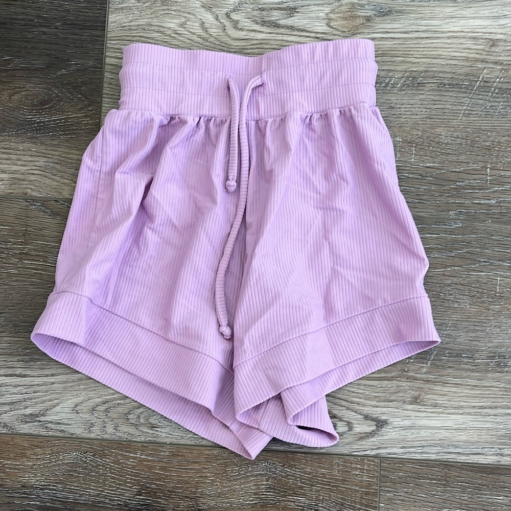 Five shorts NWOT size L